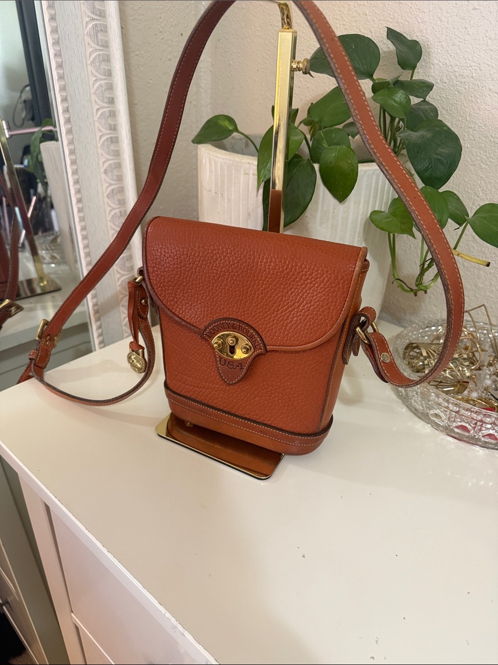 Vintage Dooney & Bourke 1990s Earthy R89 Cavalry Spectator Crossbody